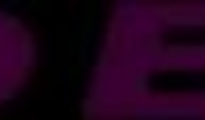 Skilled 3D Lara Croft bangs her way out of the train