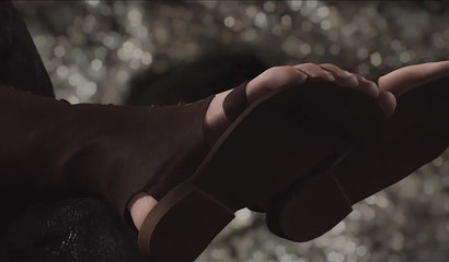 I wouldn't resist that booty myself