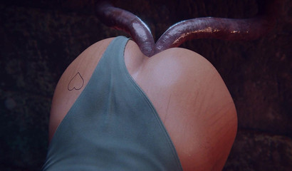 Slippery tentacles double anal penetration for Lara Croft