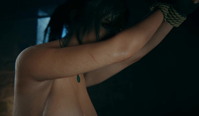 Fast sex machine fucks tied up Lara Croft in her big pussy