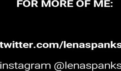 Horny cosplayer Harley Quinn orgasms with cunnilingus