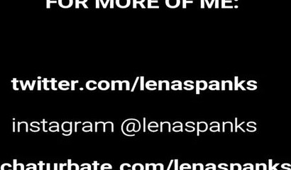 Horny cosplayer Harley Quinn orgasms with cunnilingus