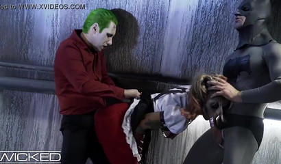 Harley Quinn gets ass fucked by Batman and the Joker