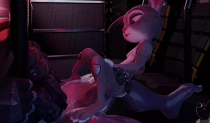 Sex cop Judy Hops fucks in the car with a new partner