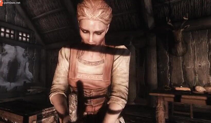 Threatened with a sword and raped a housewife, sex video from the game Skyrim!