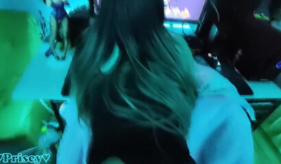 CHALLENGING me to PLAY Friday Night Funkin WHILE ... - Priscy Games