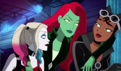 Lovely cartoon hottie Poison Ivy sharing a bed with sexy Harley Quinn