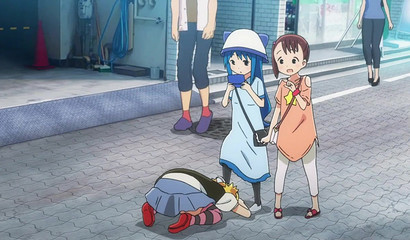 Feet-worshipping anime compilation will make you wish you were a lesbian