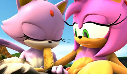 Group unloading with the Sonic and his gal Amy Rose