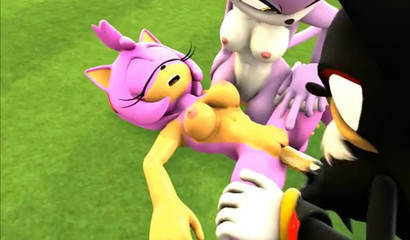 Group unloading with the Sonic and his gal Amy Rose