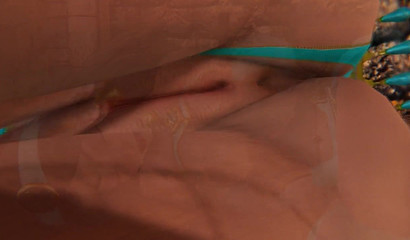 Disney vixen Jasmine follows in Aladdin's rubbing footsteps